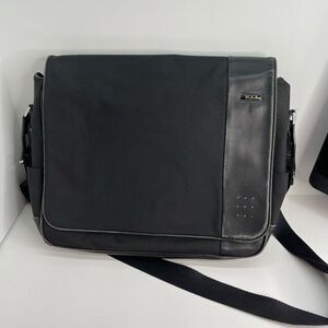 TUMI Spirit of Imagination Black Nylon & Leather‎  Messenger Bag  #23671D
